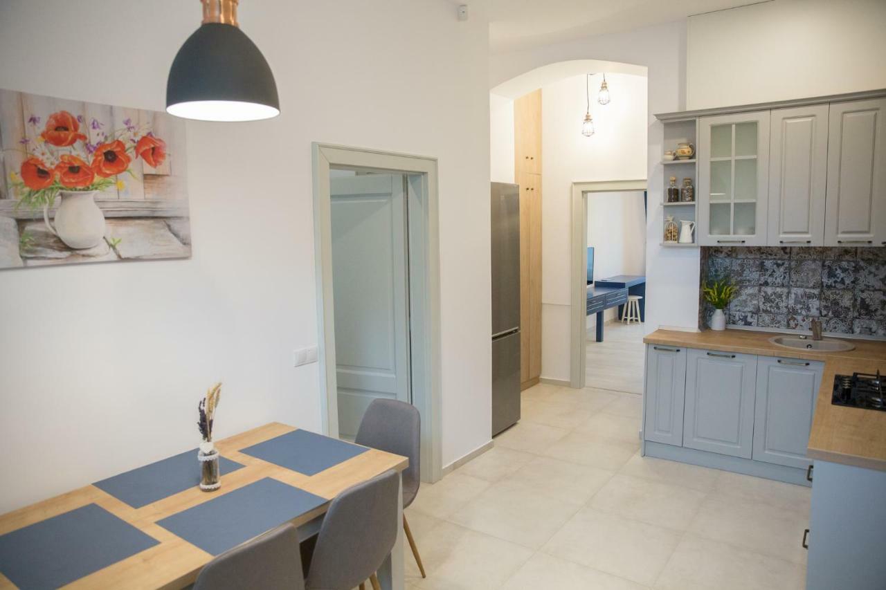 Apartament Sunny November Braszów Zewnętrze zdjęcie